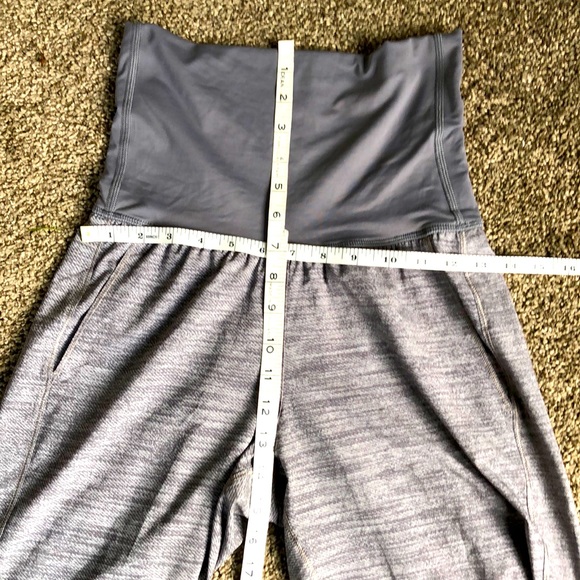 Lululemon joggers euc - Picture 6 of 11